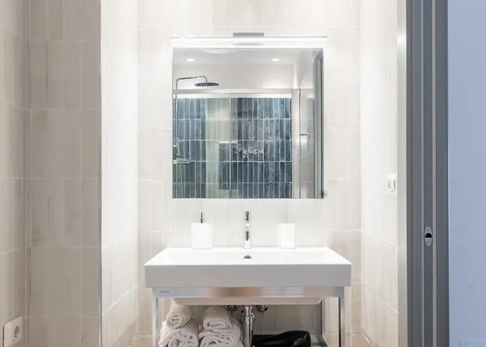 Aparthotel Seven Kings By Hostand