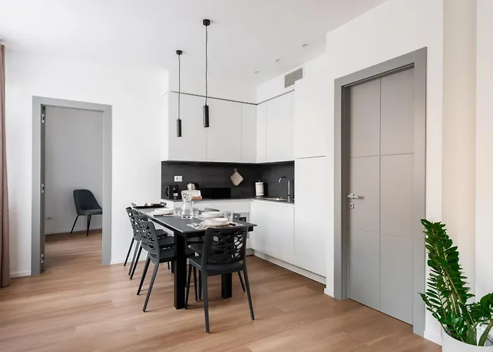 Seven Kings By Hostand Aparthotel
